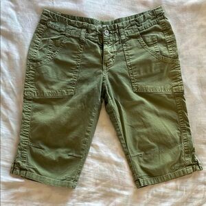 Joke cargo shorts
